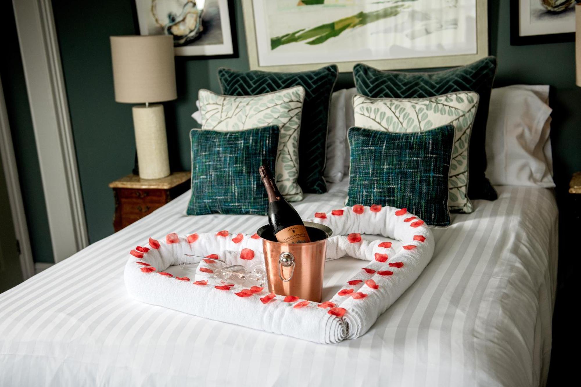 The Marquis Of Granby Hotel Alkham Bagian luar foto