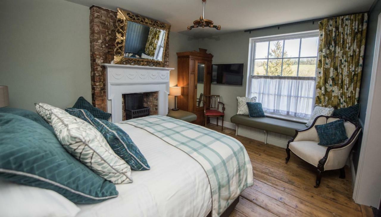 The Marquis Of Granby Hotel Alkham Bagian luar foto