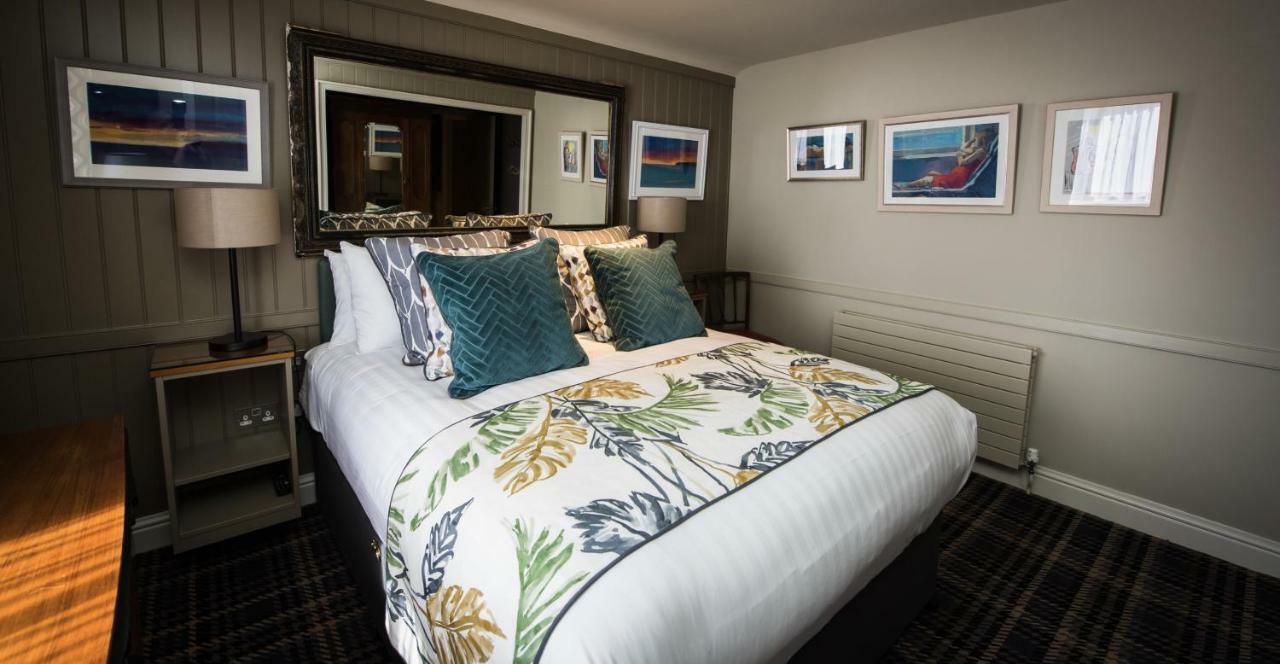 The Marquis Of Granby Hotel Alkham Bagian luar foto